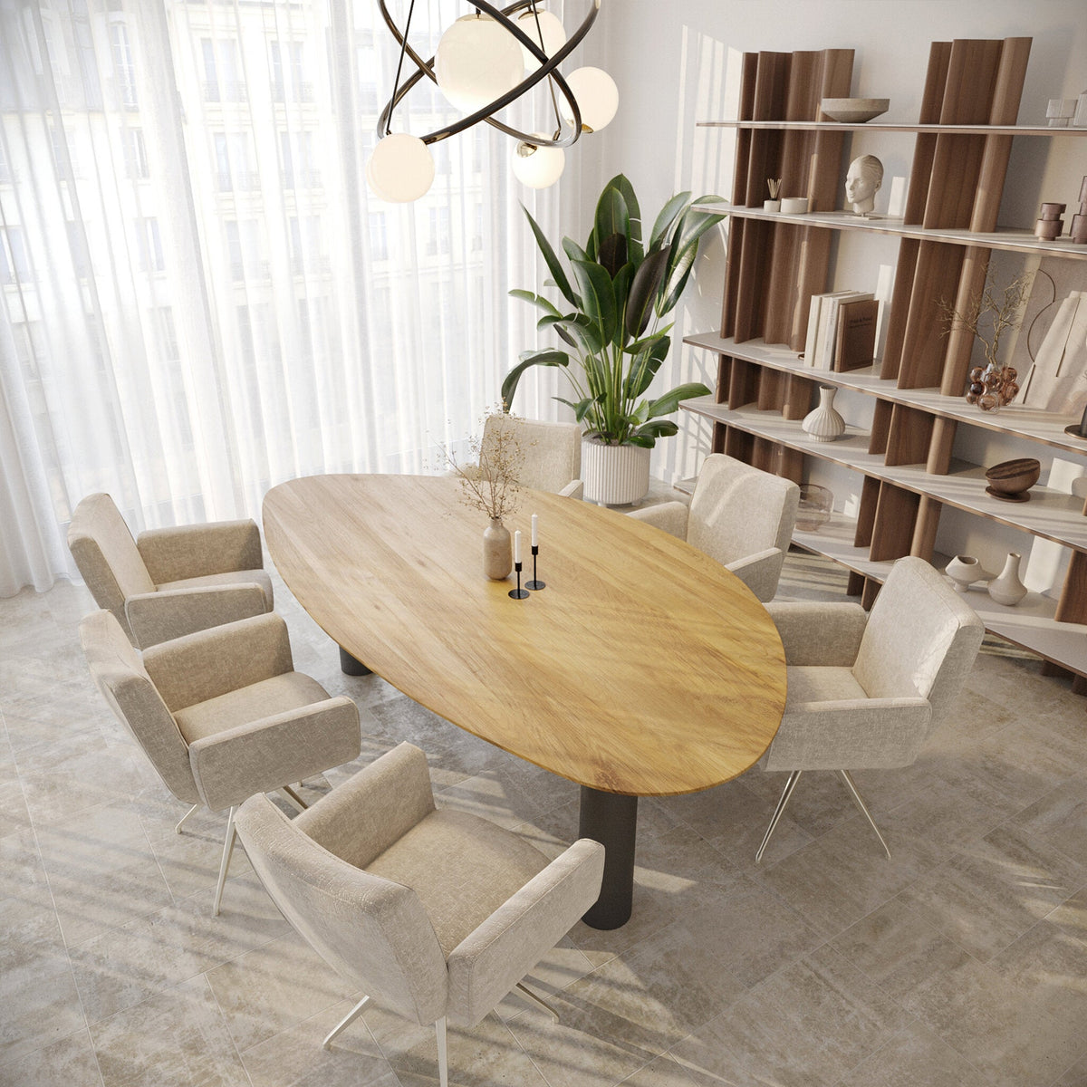 Organische eiken eettafel in Pure in een lichte eetkamer