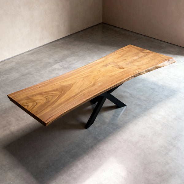 Boomstam eettafel van Tali hout, 280 x 100 cm, blad uit één stuk massief hout